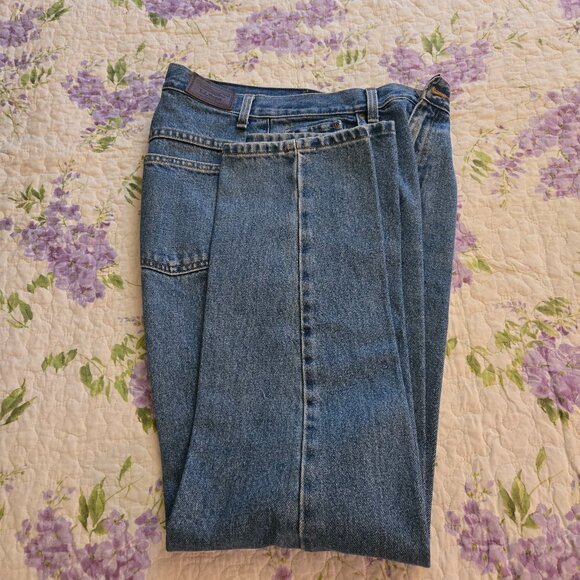 LL Bean Blue Jeans Size 6 - EUC - Picture 2 of 8